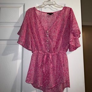 Pink and White Polkadot Forever 21 Sheer Babydoll Top w/ Pearl Buttons 💕 Size M